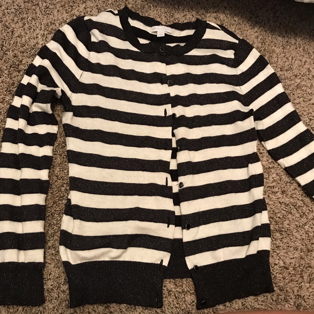 3/$30 Sale New York & Company Black&White Cardigan